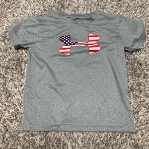 Under Armour boys T shirt